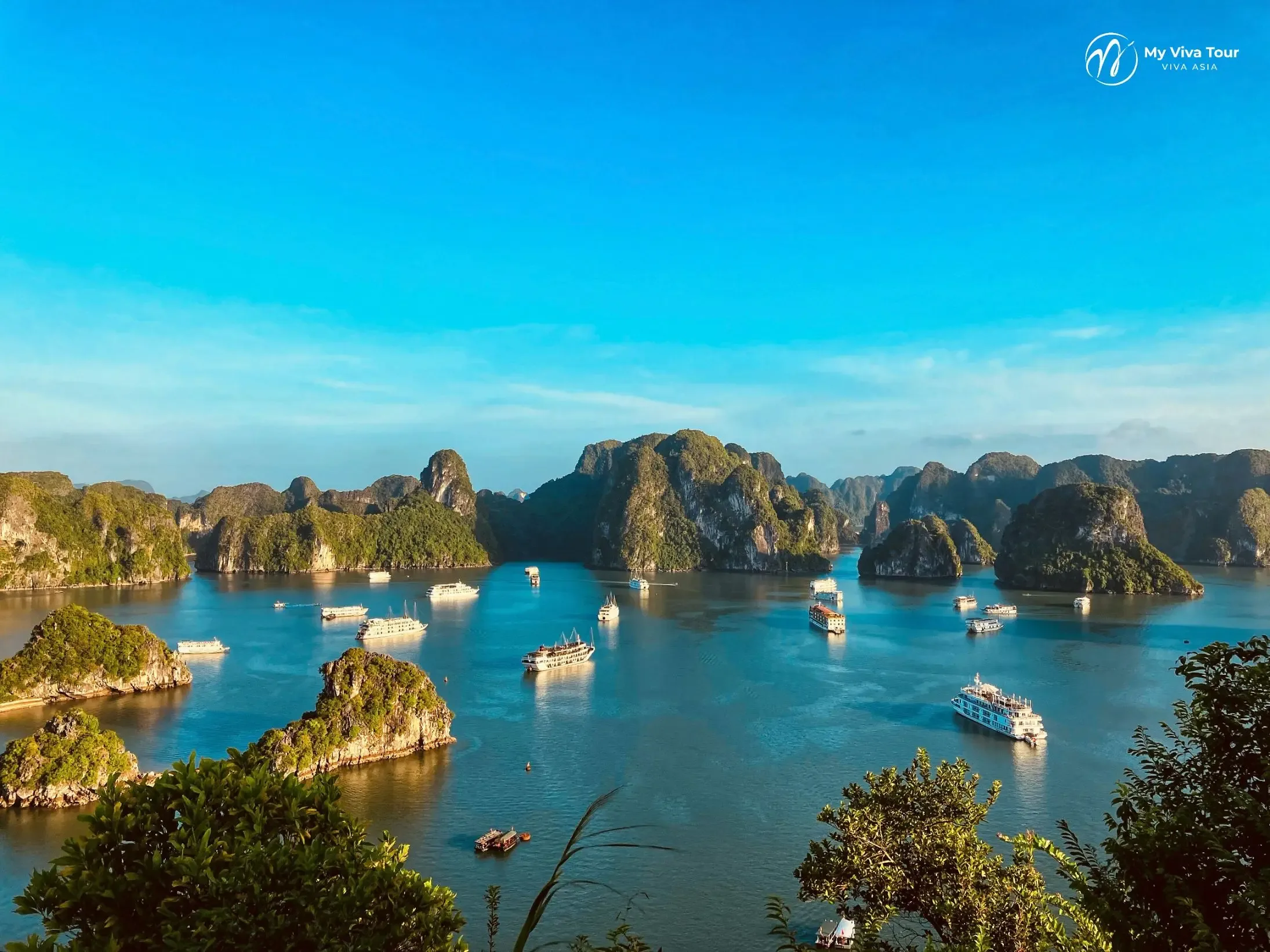 Vietnam visa for Australian citizens — Ha Long Bay cruise boats among limestone karsts, a top reason to visit Vietnam