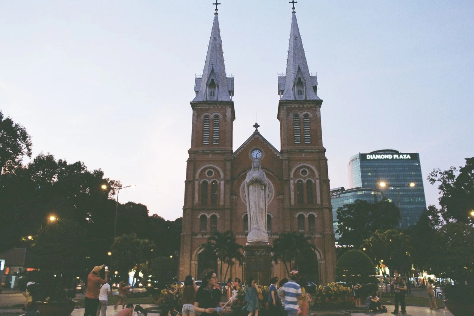 Ho Chi Minh City travel guide: Notre-Dame Cathedral Basilica of Saigon at dusk